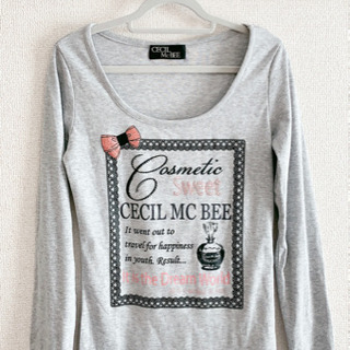 美品 ロンt 長袖 セシルマクビー Cecil Mcbee くろまる 鷺沼のtシャツの中古 古着あげます 譲ります ジモティーで不用品の処分