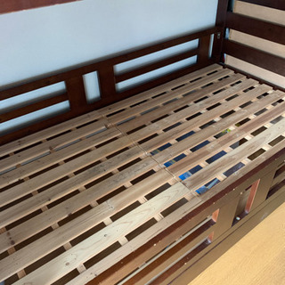 木製　二段ベッド