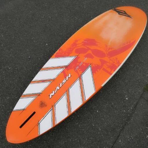 ウインドサーフィン ボード NAISH Freestyle / L232 W63 V100 オレンジ