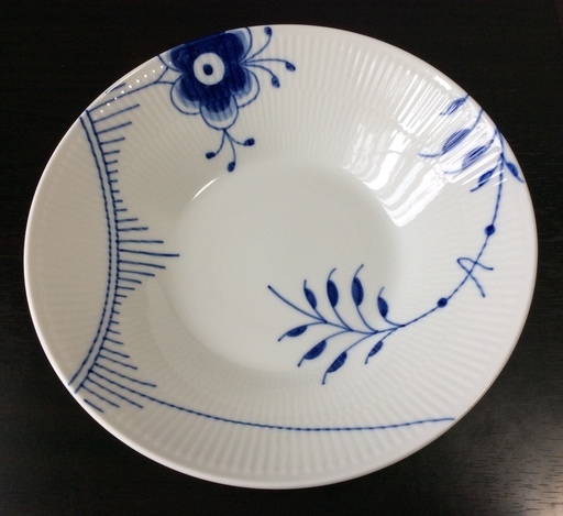 完売★断捨離高級！ロイヤルコペンハーゲンの陶器パスタ皿