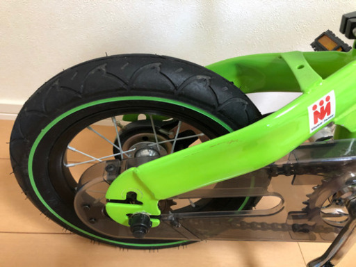 ビタミンファクトリー　へんしんバイク　ストライダー　自転車　黄緑