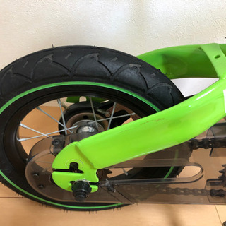 ビタミンファクトリー　へんしんバイク　ストライダー　自転車　黄緑