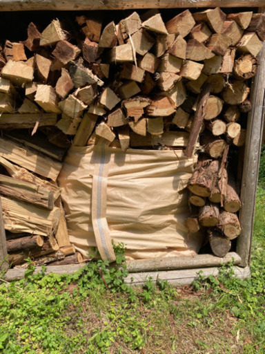 薪、スギ、ヒノキの混在袋詰めてんこ盛りはいかが？