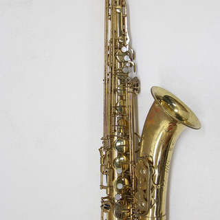 作動未確認 現状販売 ジャンク YANAGISAWA テナーサックス 型式不明 彫刻在り 管楽器 吹奏楽 楽器 木管楽器(P979nxY)