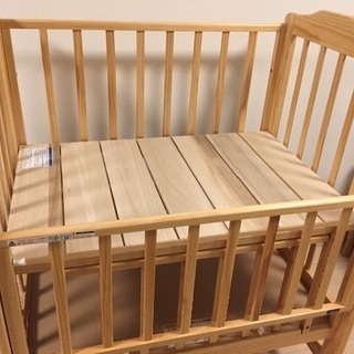受付け一時停止)カトージ ハイシートミニベビーベッド