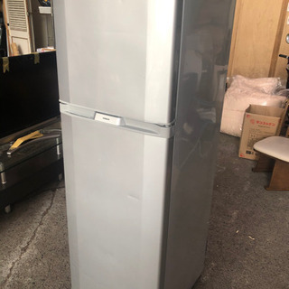 ☀️☀️送料無料☀️☀️HITACHIの230リトルの冷蔵庫★❣️❣️