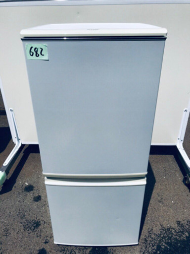 ‼️特大セール‼️682番 SHARP✨ノンフロン冷凍冷蔵庫✨SJ-S14T-W‼️