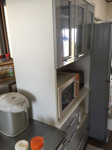 食器棚譲ります！