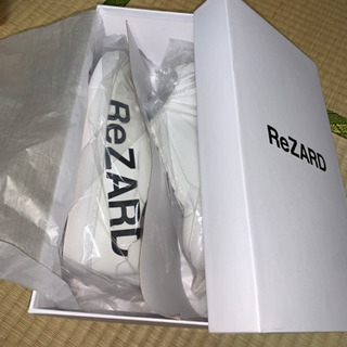 YouTuber ヒカル　ReZARDスニーカー
