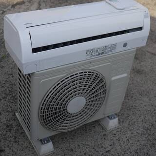 美品 日立 ルームエアコン 白くまくん RAS-AJ22E(W) 2.2kw 冷房6～9畳 暖房5～6畳 AJシリーズ コンパクト設計 ソフト除湿
