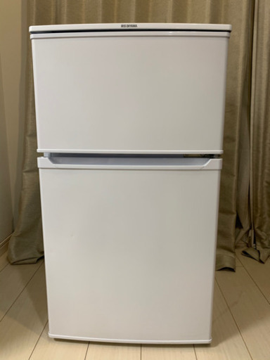 アイリスオーヤマ 冷蔵庫 90L 2ドア 右開き 温度調節6段階 省エネ ホワイト IRR-A09TW-W