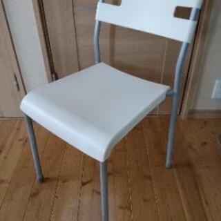 IKEA 椅子 (無料)