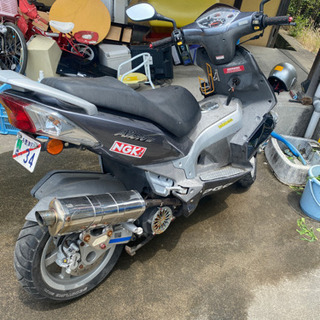 pgoアローロ125 括ら v125 シグナス