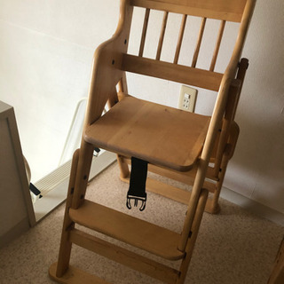 木製幼児用椅子