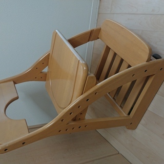 学習机用の椅子　ニトリ