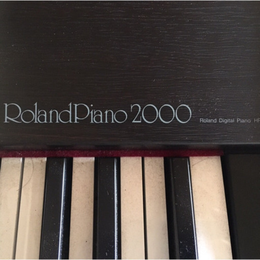 Roland HP2000 電子ピアノ［再投稿］