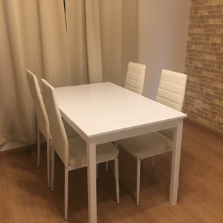 Supreme Cutout Logo Crewneck Large 黒 L-【お取引き決まりました】4人掛けダイニングテーブル➕椅子4脚付