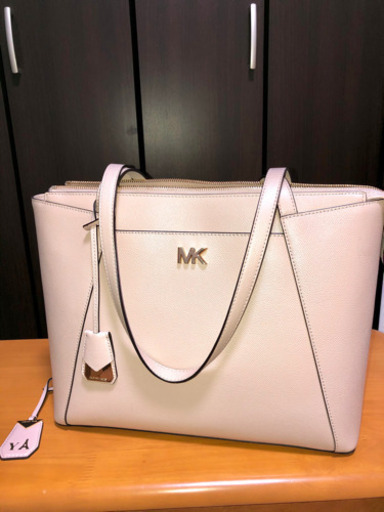 美品マイケルコースバッグ