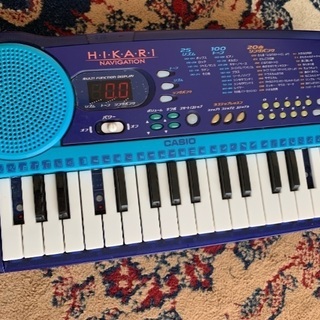 電子ピアノ　おもちゃ