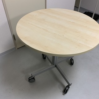 丸テーブル（白木調）