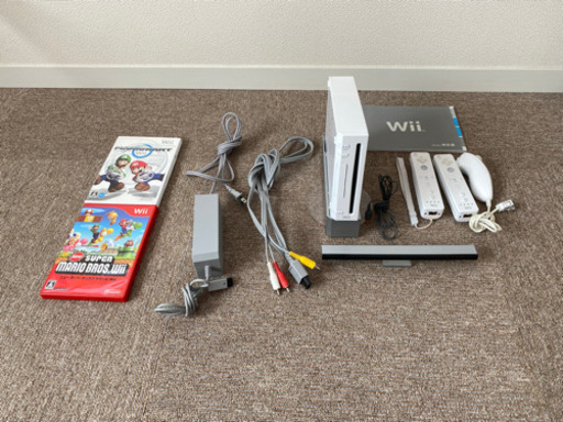 任天堂　Wii ソフト二本付き　値下げ