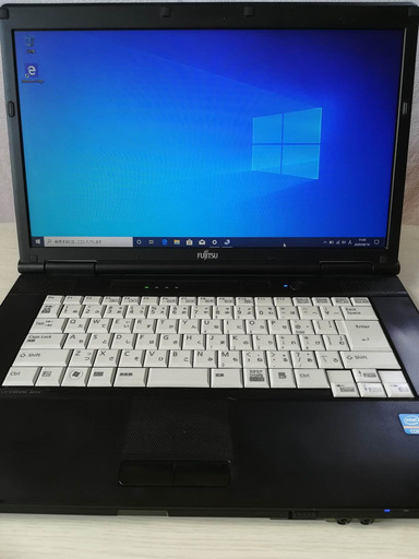 ノートパソコン(H) 富士通 LIFEBOOK A572/E CPU:core i3 メモリ:4GB HDD:250GB OS:Windows10Pro(64bit) 15.6型 無線LAN有(Wi-Fi対応) USBカメラ付き