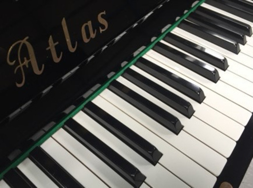 猫足のピアノ Atlas A22H