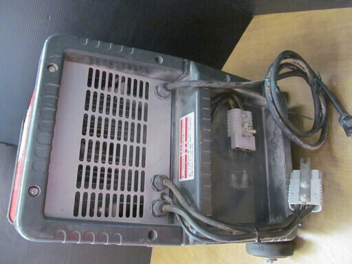 引取り限定 戸畑本店】新ダイワ バッテリー溶接機 中古品 SBW150DⅡ