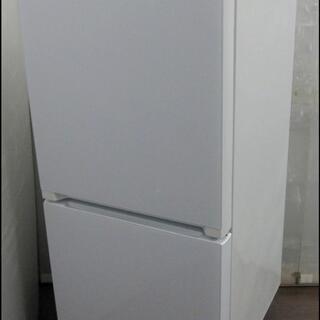 新生活！22000円 ハイセンス/HISENSE 2ドア 冷蔵庫 ガラスパネル 134L 