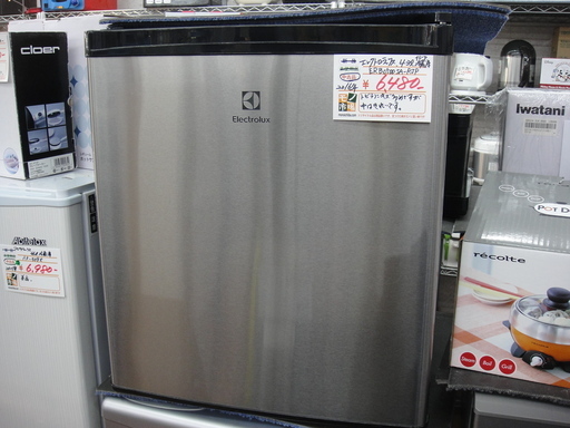 エレクトロラックス　43L 1ドア冷蔵庫　ERB0500SA-RJP　2016年製【モノ市場安城店】125