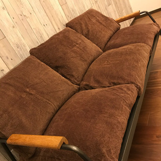 アデペシュ　ソコフ　3人掛けソファ