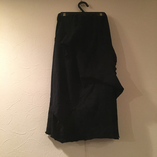 コムデギャルソンの変形スカート