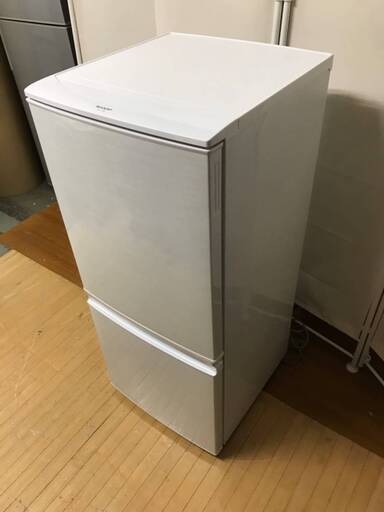 シャープ 冷蔵庫　137L 2013年製