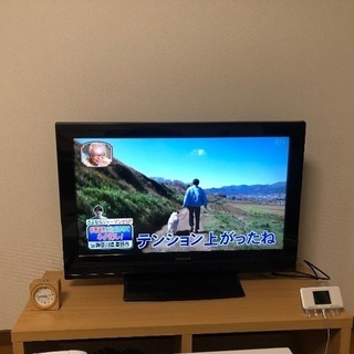 HITACHI 日立　32インチ　液晶テレビ