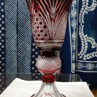 ボヘミアガラス(レッドクリスタル)　花瓶
