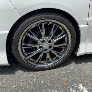 値下げしました！20インチアルミホイールアルファードに履いてました。