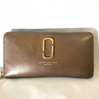 マークジェイコブス スナップショット 茶レザー ラウンドファスナー長財布 ジッピーウォレット マークジェイコブス スナップショット 茶レザー ラウンドファスナー長