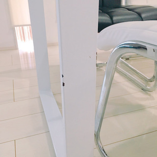 ダイニングテーブル・チェア4つ・FPマット