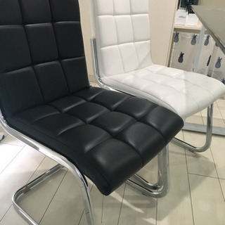 ダイニングテーブル・チェア4つ・FPマット