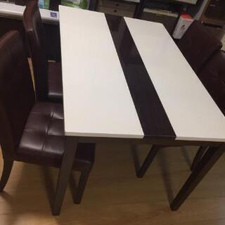 テーブル＋椅子４脚