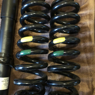 150プラド後期 純正ショック スプリング