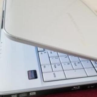 ブルーレイ❗ Windows10❗ マルチドライブ❗ Wi-Fi❗ 大画面16インチ