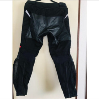 daineseレーシングパンツ