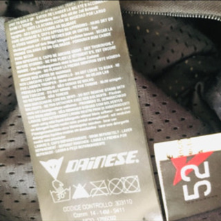 daineseレーシングパンツ