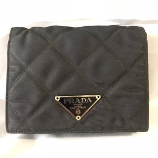 PRADA プラダ 黒レザー×ナイロン ワイルドステッチ キルティング折財布