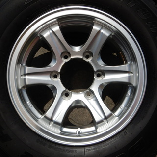 キーラーフィールド　１５インチ　ハイエース、レジアスエース