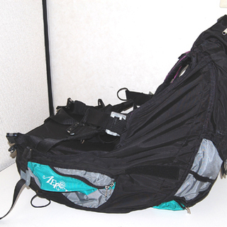 その他 アエロタクト ハーネス Sサイズ パラグライダー ブラック 