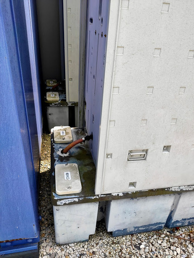 仮設トイレ 中古 1棟 簡易水洗 長期放置品 扉＊難有 高松市西部現地