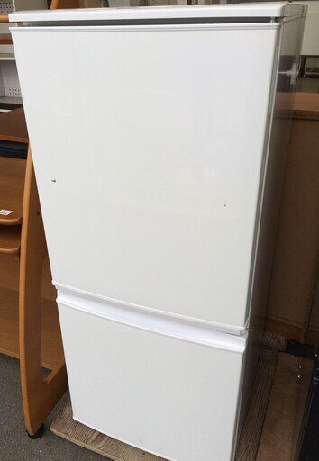 J323 SHARP シャープ 2ドア 冷凍冷蔵庫 つけかえどっちもドア ホワイト SJ-D14A-W 137L 2015年製 クリーニング 動作確認済み
