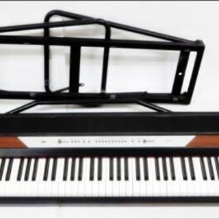 電子ピアノ　KORG-SP250